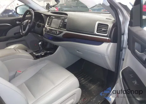 2015 Toyota Highlander Hybrid Limited z USA, uszkodzony, nr VIN 5TDDCRFHXFS008395